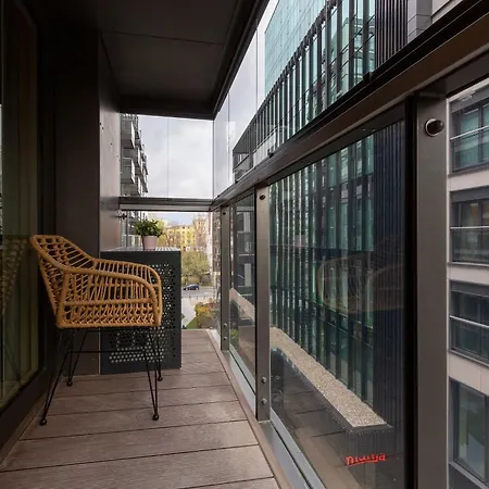 Lägenhet Mennica By Renters Prestige