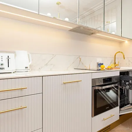 Mennica By Renters Prestige Varsovia
