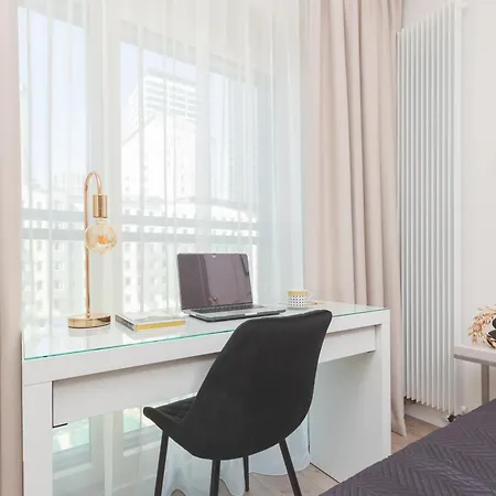 Mennica By Renters Prestige Warszawa
