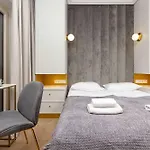 Apartment Mennica By Renters Prestige Warschau