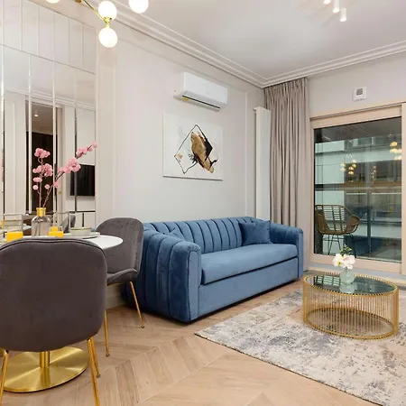 Mennica By Renters Prestige * Warschau